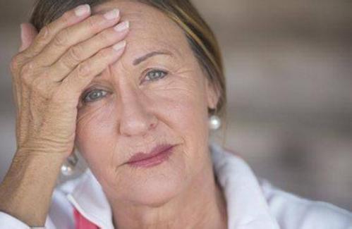 夏季出汗有尿臭味，是生病了吗？这几种情况出汗后真不能忽视