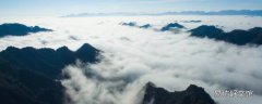 下雨山上有雾什么原因